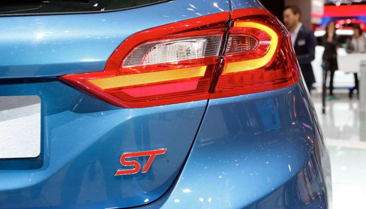 Nuova Ford Fiesta ST, debutta la nuova generazione - Foto 10 di 12