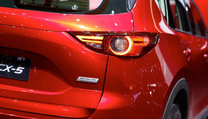 Mazda CX-5 2017: il nuovo SUV coupé in stile Kodo - Foto 11 di 19