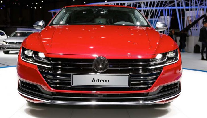 Volkswagen Arteon, la fastback che arriva da Wolfsburg - Foto 30 di 37