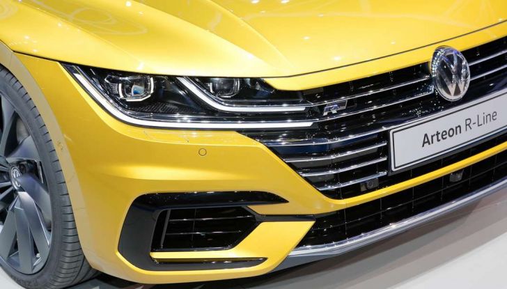 Volkswagen Arteon, la fastback che arriva da Wolfsburg - Foto 6 di 37