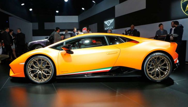Lamborghini Huracan Performante - Foto 2 di 14
