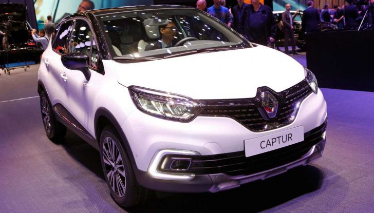 Nuova Renault Captur, il restyling debutta a Ginevra - Foto 1 di 11