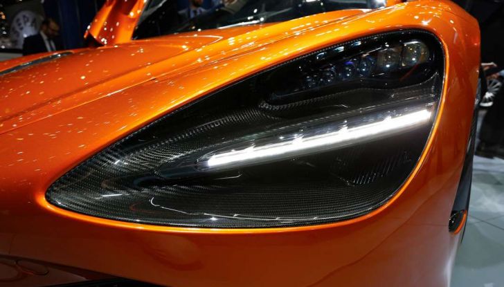 McLaren 720S - Foto 10 di 16