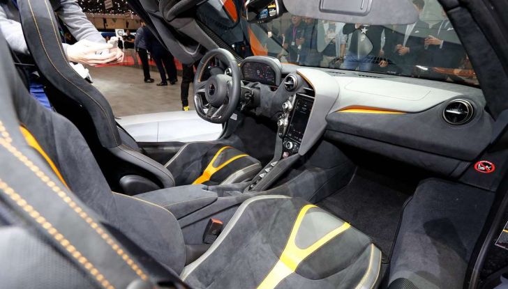 McLaren 720S - Foto 12 di 16