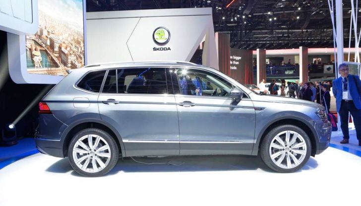 Volkswagen Tiguan Allspace: 4Motion, sette posti e DSG - Foto 4 di 13