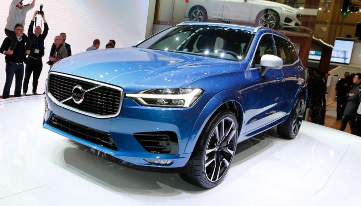 Nuova Volvo XC60 2017: Il martello di Thor - Foto 2 di 22