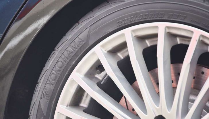 Yokohama 100th Anniversary: prova in pista di 3 nuovi pneumatici - Foto 39 di 67