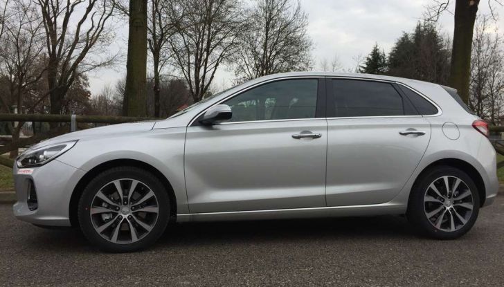 Nuova Hyundai i30, la prova su strada del T-GDI da 140CV - Foto 8 di 22