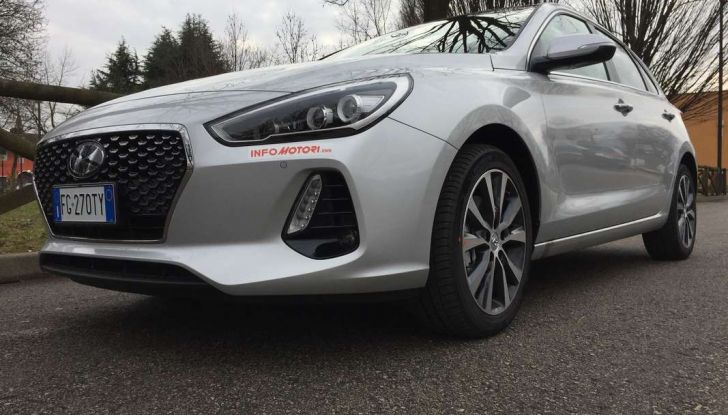 Nuova Hyundai i30, la prova su strada del T-GDI da 140CV - Foto 2 di 22