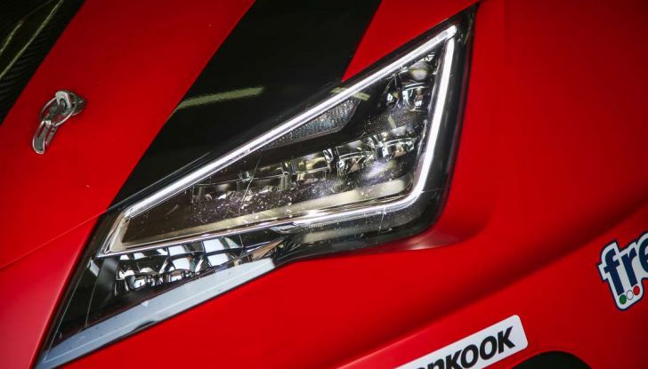 Seat Leon Cupra ST provata in pista a Franciacorta - Foto 43 di 57