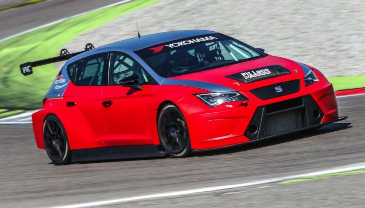 Seat Leon Cupra ST provata in pista a Franciacorta - Foto 16 di 57