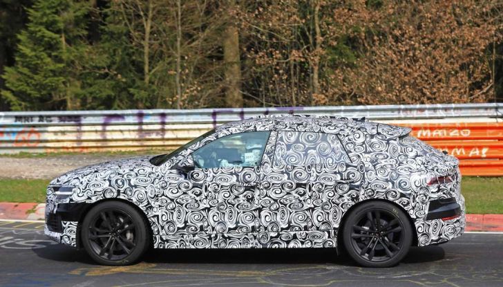 Audi Q8: i test drive del SUV proseguono al Nurburgring - Foto 6 di 8