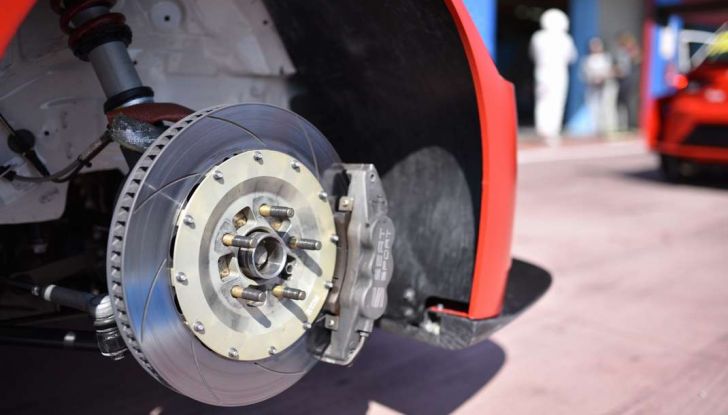 Seat Leon Cupra ST provata in pista a Franciacorta - Foto 47 di 57