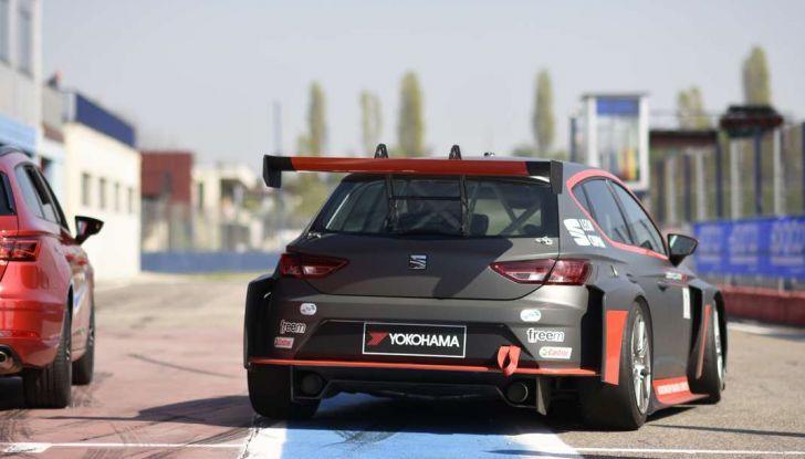 Seat Leon Cupra ST provata in pista a Franciacorta - Foto 46 di 57