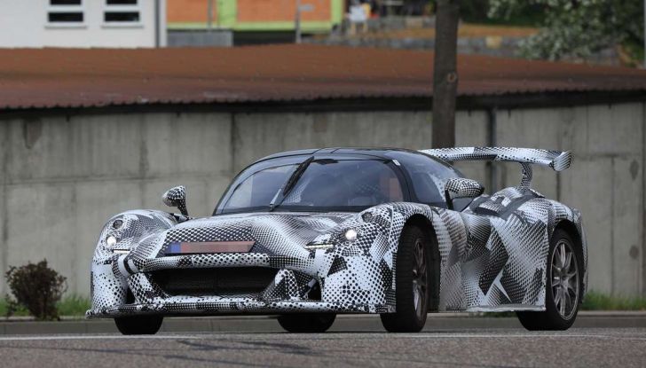 Dallara: i prototipi della sportiva di serie impegnati nei test drive - Foto 3 di 16