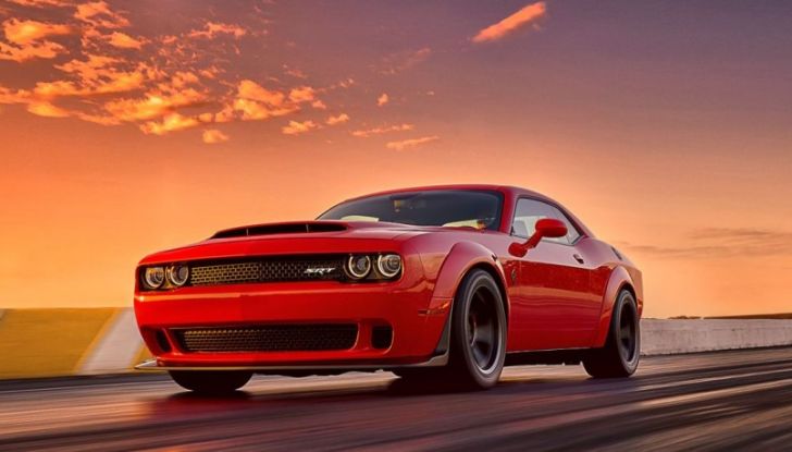 Dodge mette in cantiere la Challenger Demon elettrica per battere Tesla - Foto 6 di 10