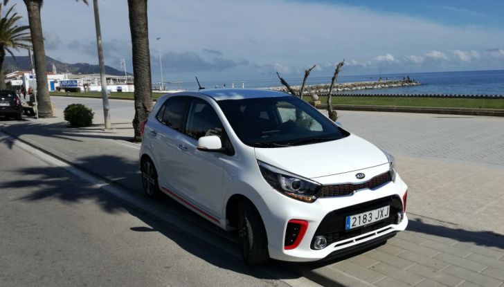 Nuova Kia Picanto 2017, prova su strada della citycar poca spesa e tanta resa - Foto 8 di 35