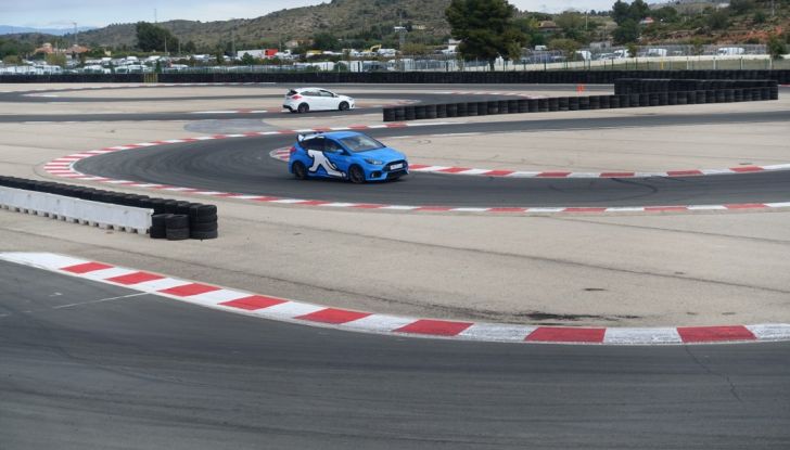 Test in pista Michelin Pilot Sport 4S, per vetture ad alte prestazioni - Foto 18 di 22