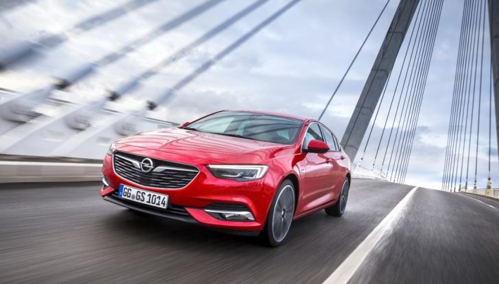 Opel Insignia Grand Sport: prova su strada dell’ammiraglia teutonica - Foto 11 di 16