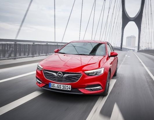 Opel Insignia Grand Sport: prova su strada dell’ammiraglia teutonica - Foto 13 di 16