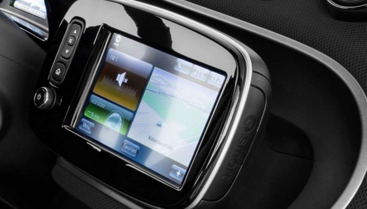 Smart forfour crosstown edition, la 4 posti che si ispira ai SUV - Foto 5 di 7