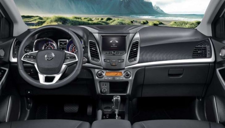 Ssangyong Korando 2019, motori e prezzi - Foto 5 di 11