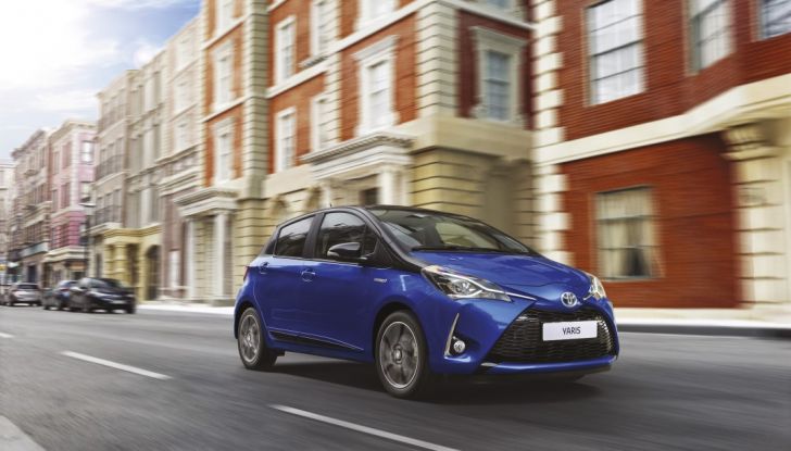 Nuova Toyota Yaris Hybrid 2017: prova su strada, consumi e prestazioni - Foto 19 di 25