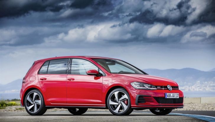 Prova nuova Volkswagen Golf 2017, versioni speciali: dall’elettrico alla Golf R - Foto 11 di 20