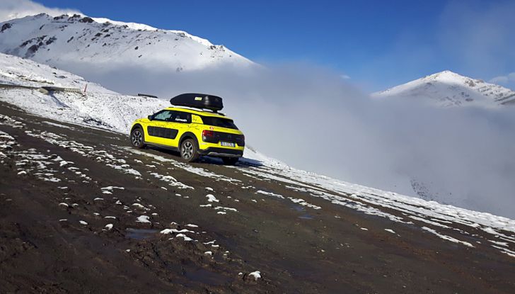 Citroën Avventura Gialla: la C4 Cactus attraversa il Kirghizistan - Foto 1 di 8