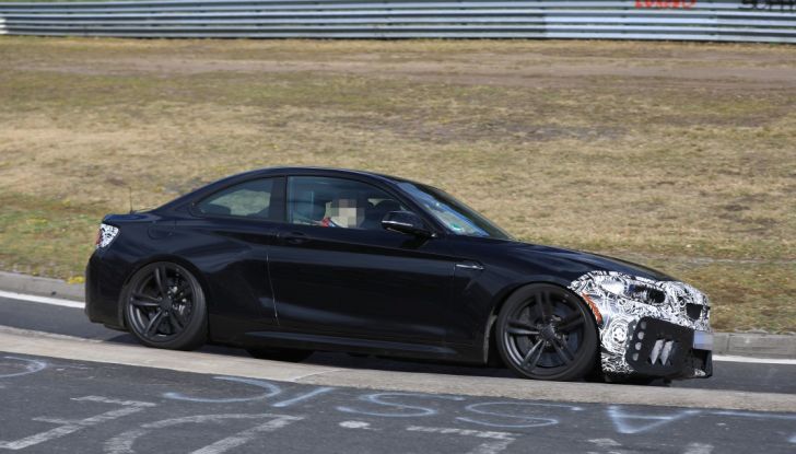 BMW M2 Facelift 2018 prime foto spia - Foto 12 di 14