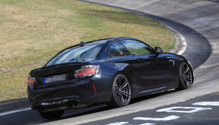 BMW M2 Facelift 2018 prime foto spia - Foto 14 di 14