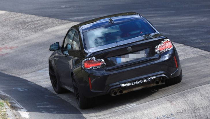 BMW M2 Facelift 2018 prime foto spia - Foto 2 di 14