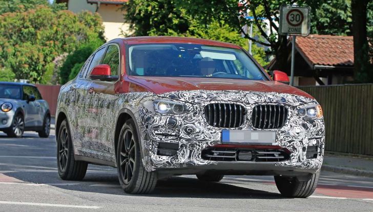 BMW X4 2018, primi dettagli e informazioni - Foto 2 di 10