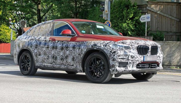 BMW X4 2018, primi dettagli e informazioni - Foto 4 di 10