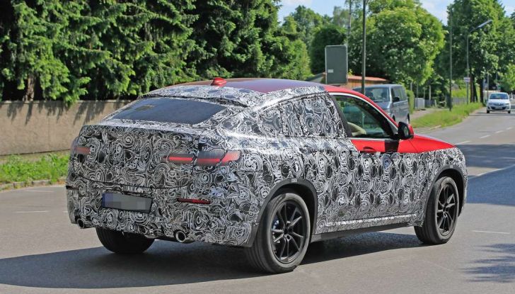 BMW X4 2018, primi dettagli e informazioni - Foto 7 di 10