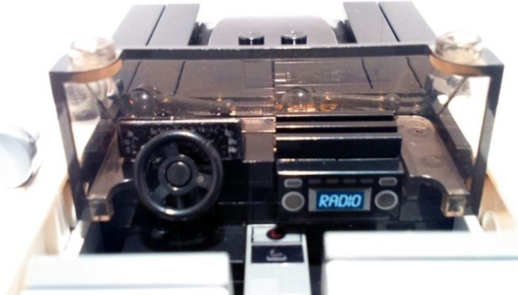 La BluesMobile di Lego: in arrivo l’auto di Jake ed Elwood - Foto 6 di 12