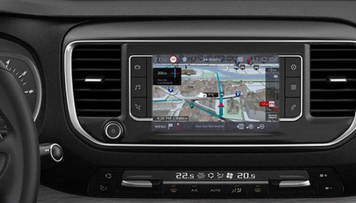Citroën Connect Nav con riconoscimento vocale - Foto 1 di 13
