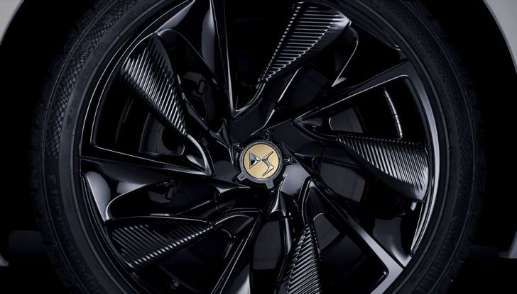 DS 5 Prestige, l’ammiraglia top di gamma - Foto 5 di 11