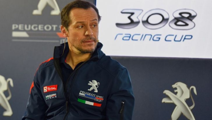 Peugeot 308 Cup Racing, Stefano Accorsi da Attore a Pilota - Foto 13 di 39