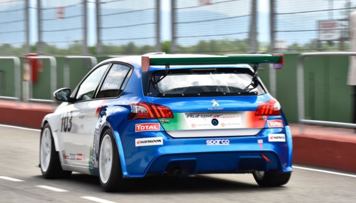Peugeot 308 Cup Racing, Stefano Accorsi da Attore a Pilota - Foto 26 di 39