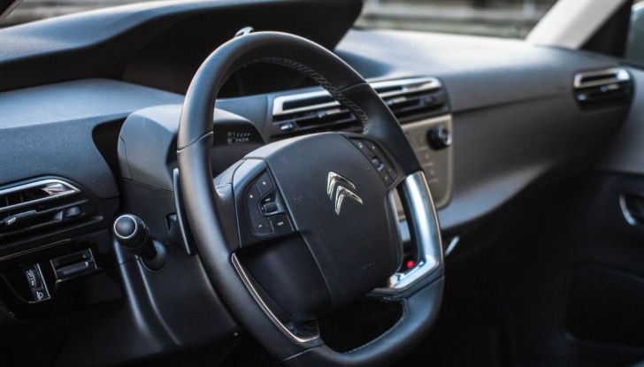 Your driving day by Citroën con Citroën C4 Picasso e C4 Cactus - Foto 3 di 11