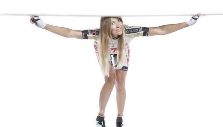 Elena Novikova, una Jeep Renegade firmata Mopar per il ciclismo - Foto 6 di 7