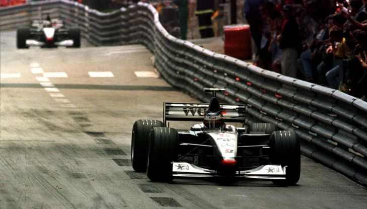 Spendere 150mila euro in drink e cappellini? Tutto è possibile durante il GP di Monaco - Foto 2 di 8