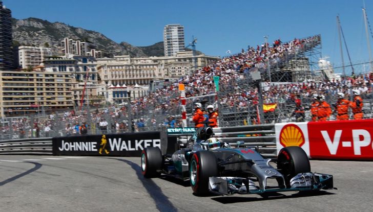 Spendere 150mila euro in drink e cappellini? Tutto è possibile durante il GP di Monaco - Foto 6 di 8