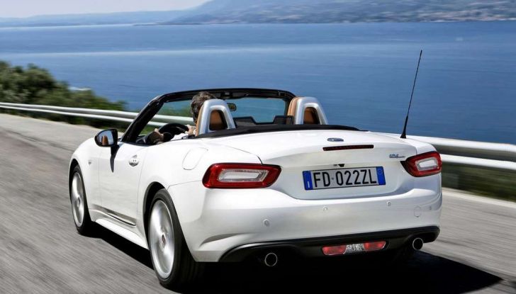Fiat 124 Spider vs Mazda MX-5 a rate preferiamo la scoperta italiana - Foto 21 di 27