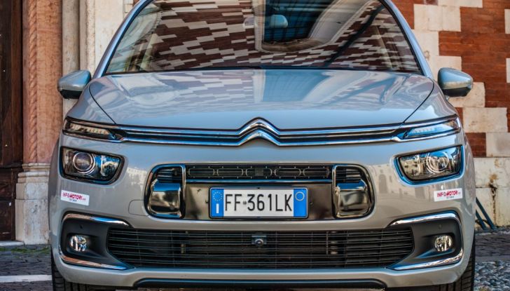 Citroën Grand C4 Picasso ​automatica ​: la nostra prova del Diesel da 120CV - Foto 18 di 37