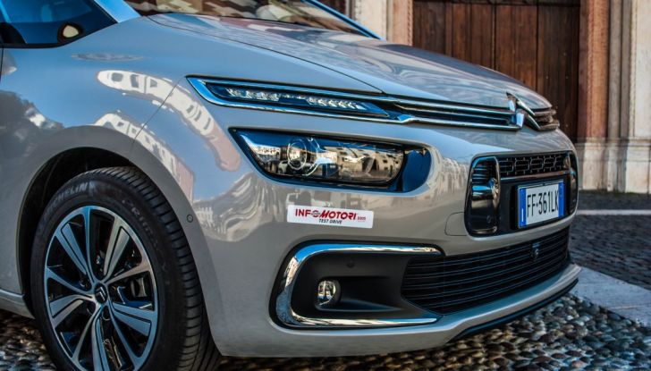 Citroën Grand C4 Picasso ​automatica ​: la nostra prova del Diesel da 120CV - Foto 5 di 37