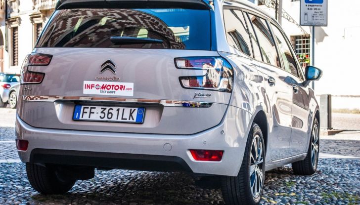 Citroën Grand C4 Picasso ​automatica ​: la nostra prova del Diesel da 120CV - Foto 6 di 37