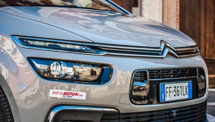 Citroën Grand C4 Picasso ​automatica ​: la nostra prova del Diesel da 120CV - Foto 10 di 37