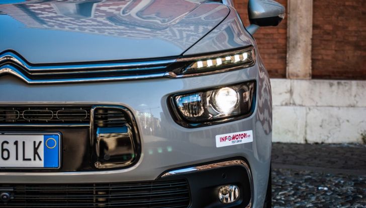 Citroën Grand C4 Picasso ​automatica ​: la nostra prova del Diesel da 120CV - Foto 11 di 37